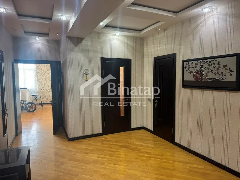 Продаётся 3-комн. новостройка 130 м², м. Элмляр Академиясы — фото 9