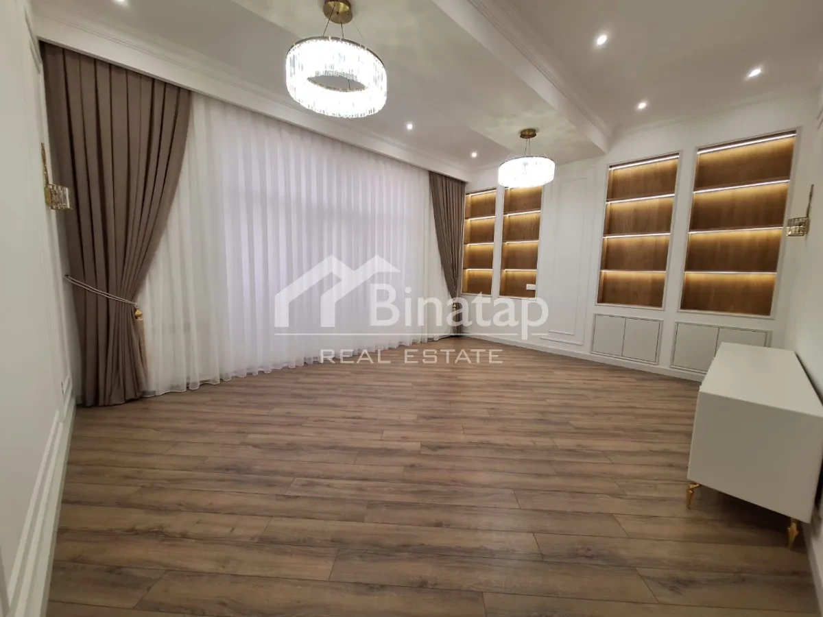Satılır 4 otaqlı yeni tikili 150 m², 28 May m. — şəkil 2
