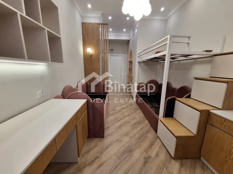 Satılır 4 otaqlı yeni tikili 150 m², 28 May m. — şəkil 9