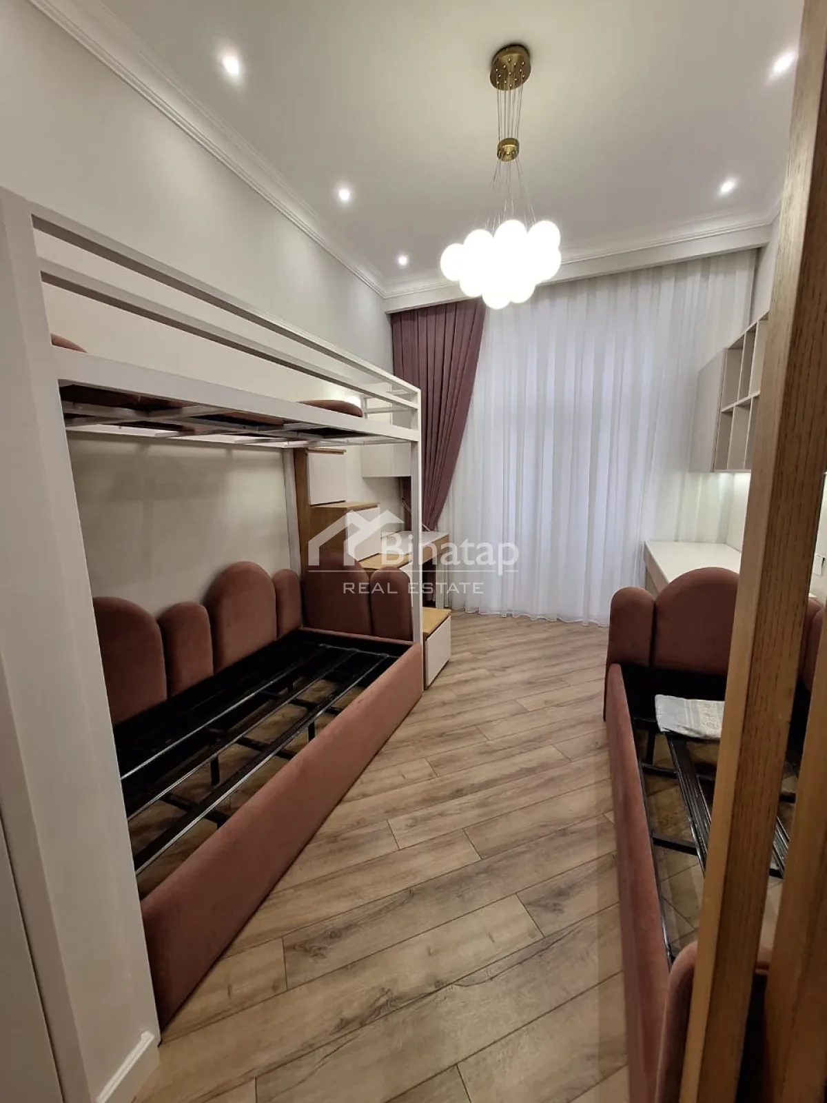 Satılır 4 otaqlı yeni tikili 150 m², 28 May m. — şəkil 10