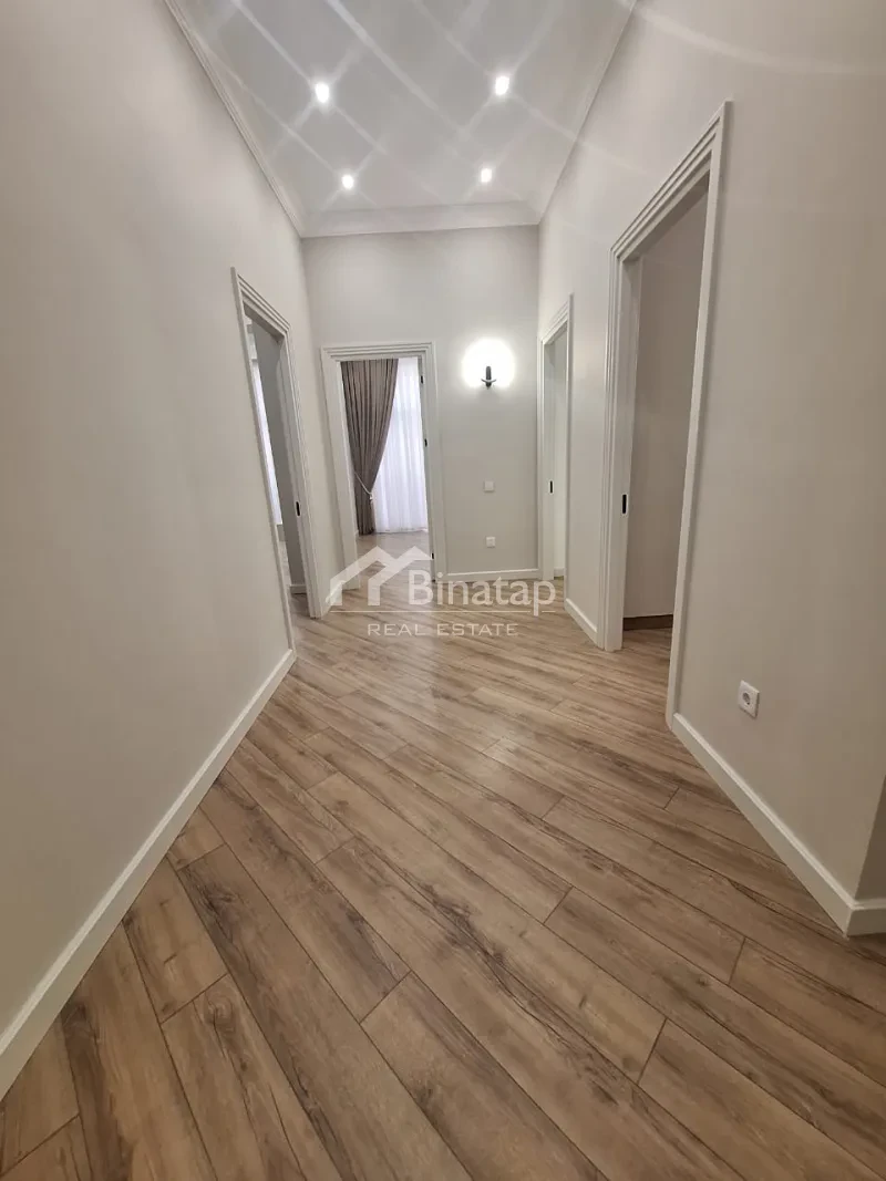 Satılır 4 otaqlı yeni tikili 150 m², 28 May m. — şəkil 18