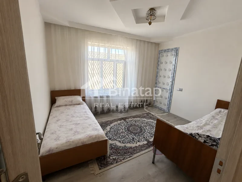 İcarəyə verilir 4 otaqlı həyət evi / bağ evi 200 m², Ramana qəs. — şəkil 3