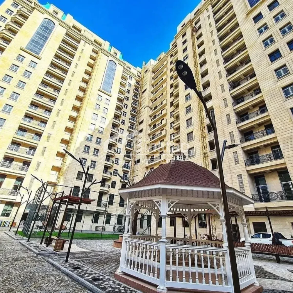 Продаётся 4-комн. новостройка 211 м², м. Низами — фото 2
