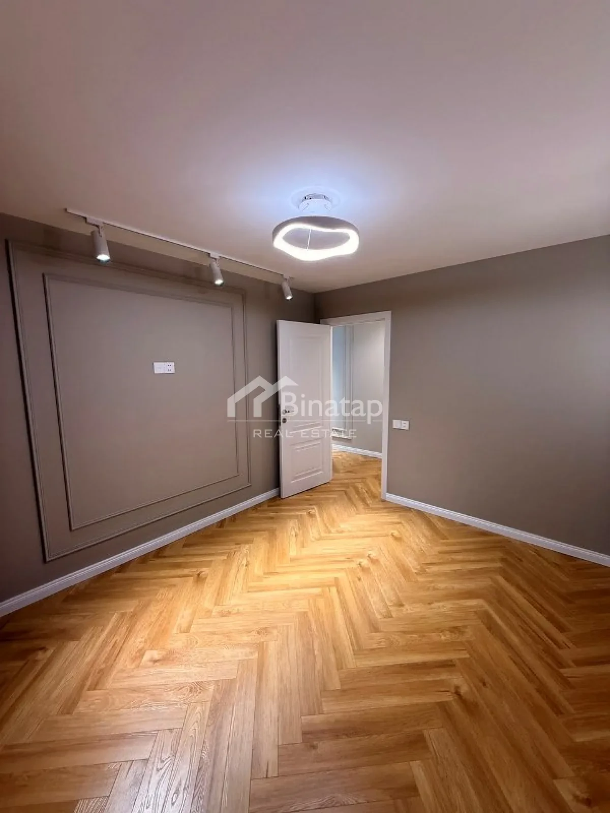 Satılır 2 otaqlı köhnə tikili 45 m², Elmlər Akademiyası m. — şəkil 13