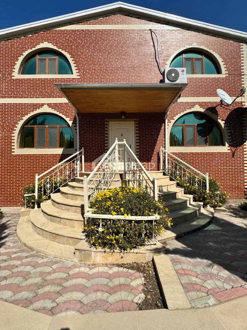 Продаётся 5-комн. дом 217 м², пос. Дюбенди