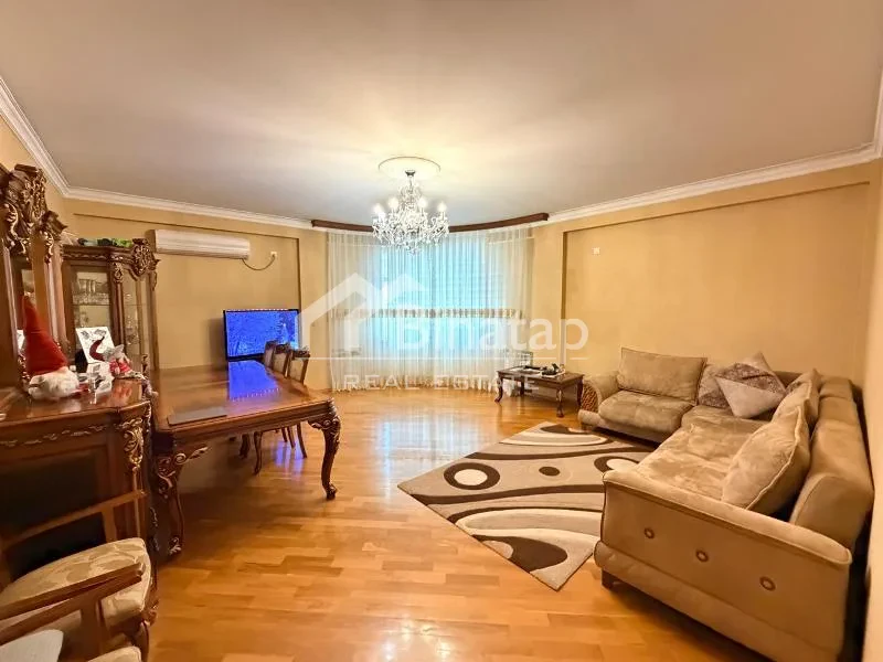 Продаётся 2-комн. новостройка 98 м², м. Иншаатчылар