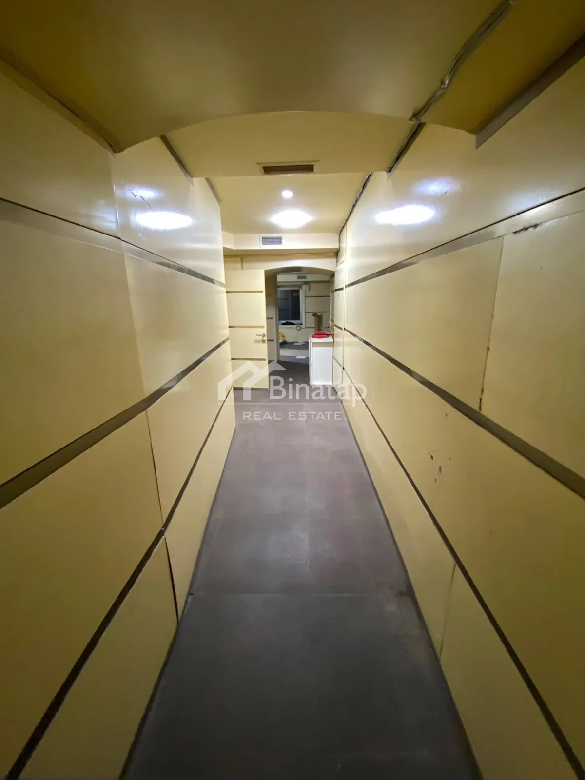 İcarəyə verilir obyekt 270 m², 28 May m. — şəkil 7