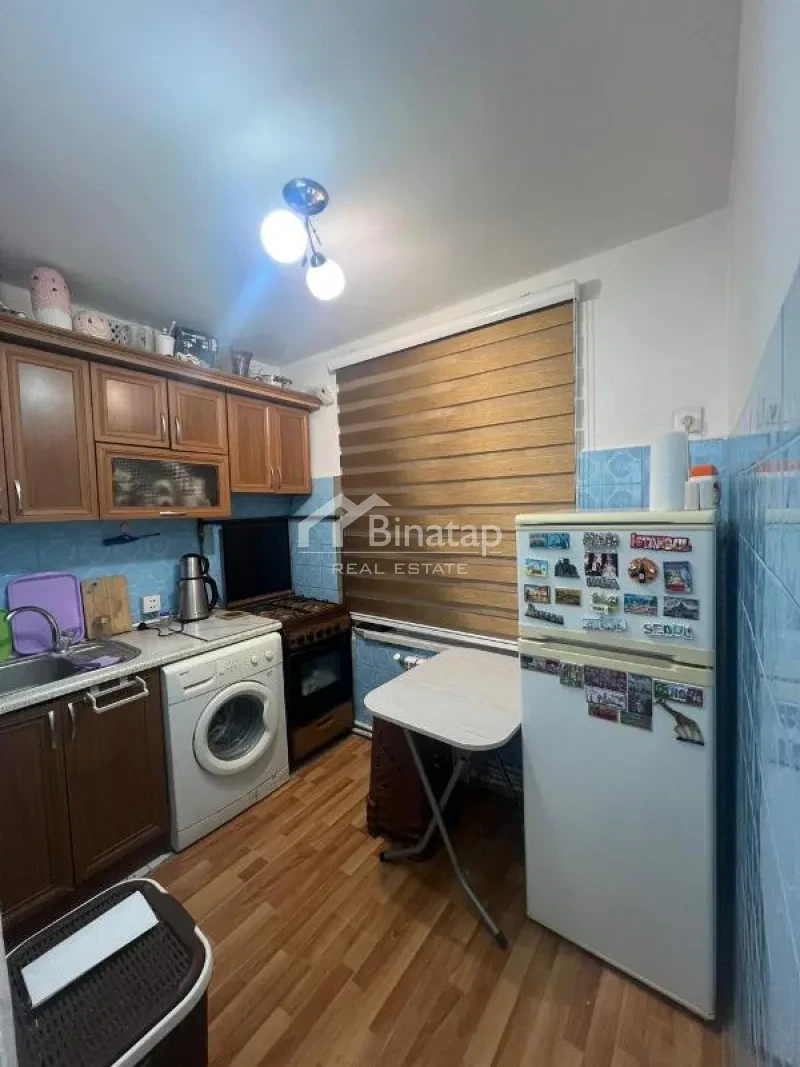 Satılır 2 otaqlı köhnə tikili 65 m², İnşaatçılar m. — şəkil 5