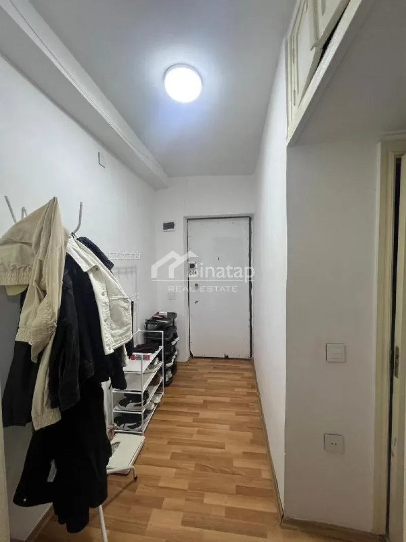 Satılır 2 otaqlı köhnə tikili 65 m², İnşaatçılar m. — şəkil 8
