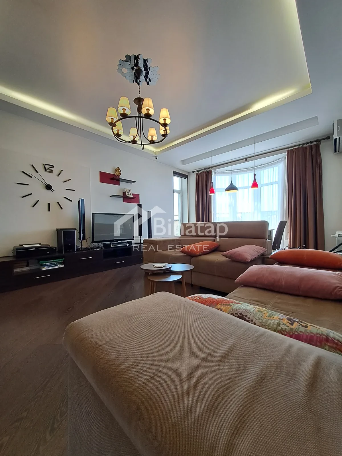 Satılır 3 otaqlı yeni tikili 120 m², 8 Noyabr m. — şəkil 1