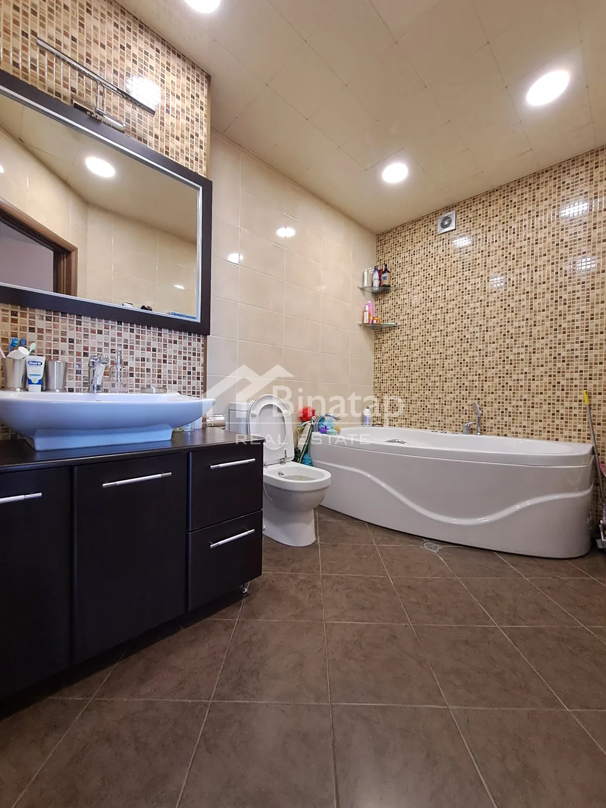 Satılır 3 otaqlı yeni tikili 120 m², 8 Noyabr m. — şəkil 12
