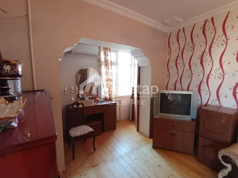 Satılır 1 otaqlı köhnə tikili 45 m², Əhmədli m. — şəkil 4