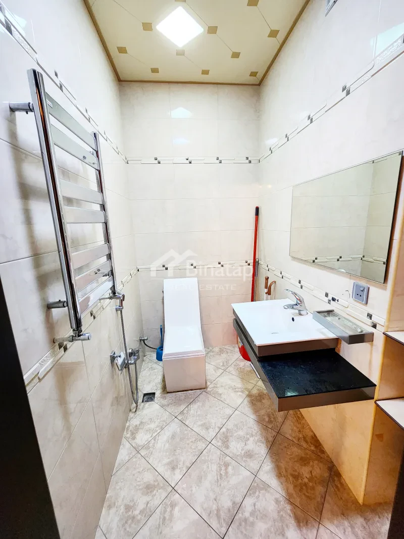 İcarəyə verilir 3 otaqlı yeni tikili 130 m², 28 May m. — şəkil 8