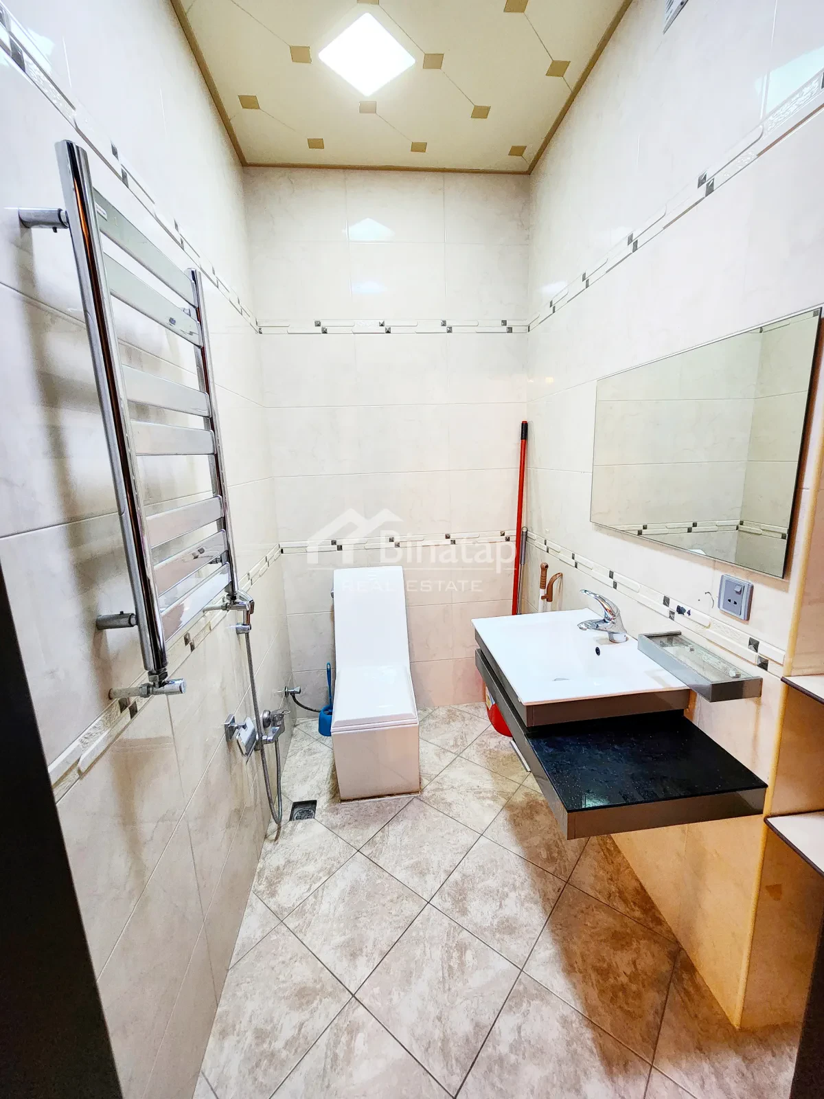İcarəyə verilir 3 otaqlı yeni tikili 130 m², 28 May m. — şəkil 8