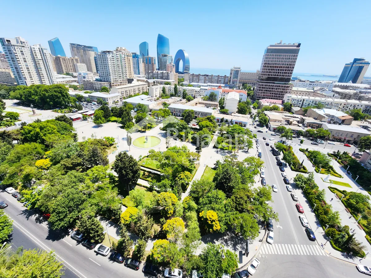 İcarəyə verilir 3 otaqlı yeni tikili 130 m², 28 May m. — şəkil 9