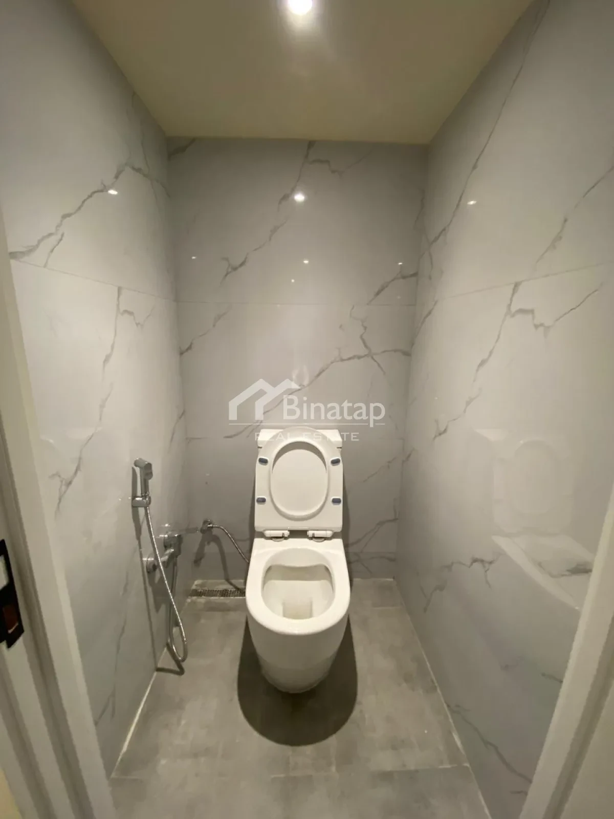 Satılır obyekt 200 m², Səbail r. — şəkil 14