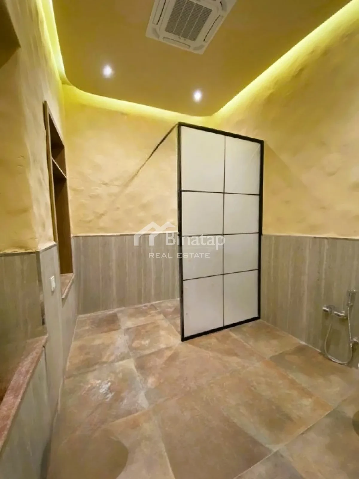 Satılır obyekt 200 m², Səbail r. — şəkil 18