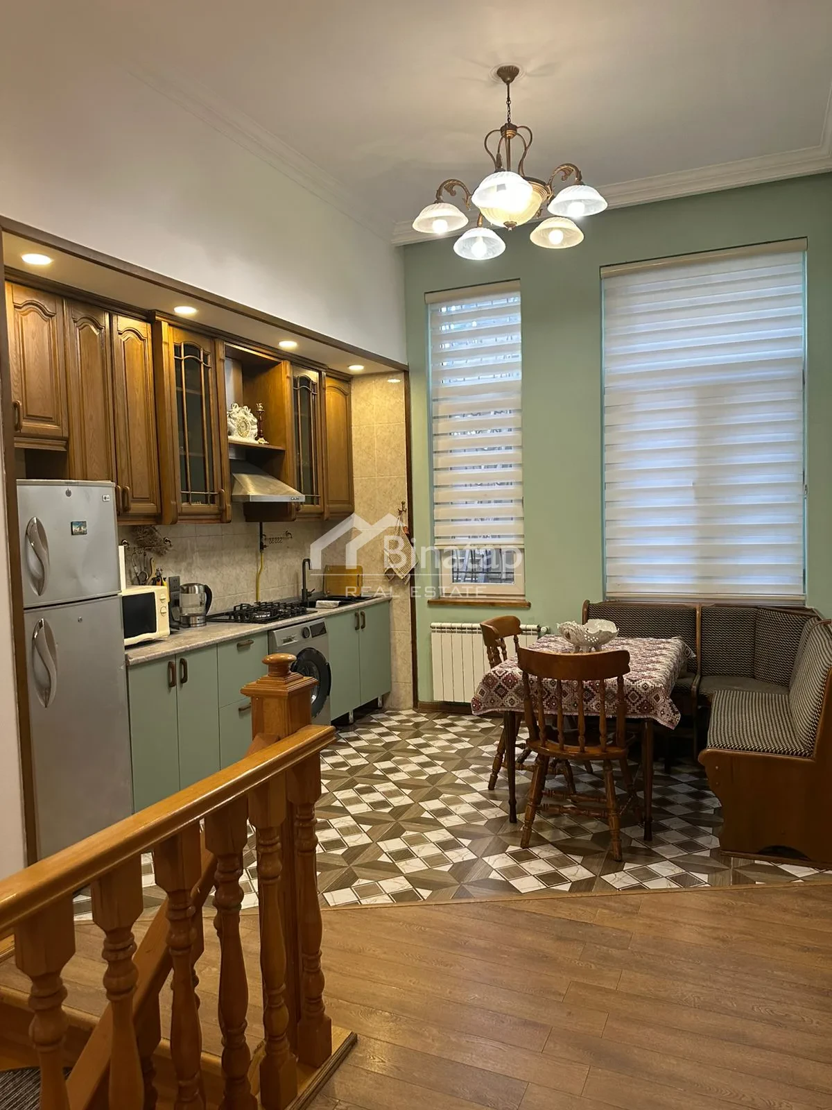 Satılır 3 otaqlı köhnə tikili 140 m², Sahil m. — şəkil 3