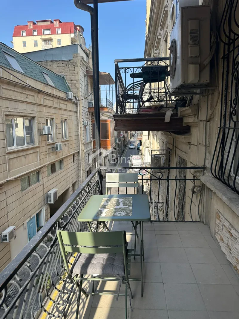Satılır 3 otaqlı köhnə tikili 140 m², Sahil m. — şəkil 12