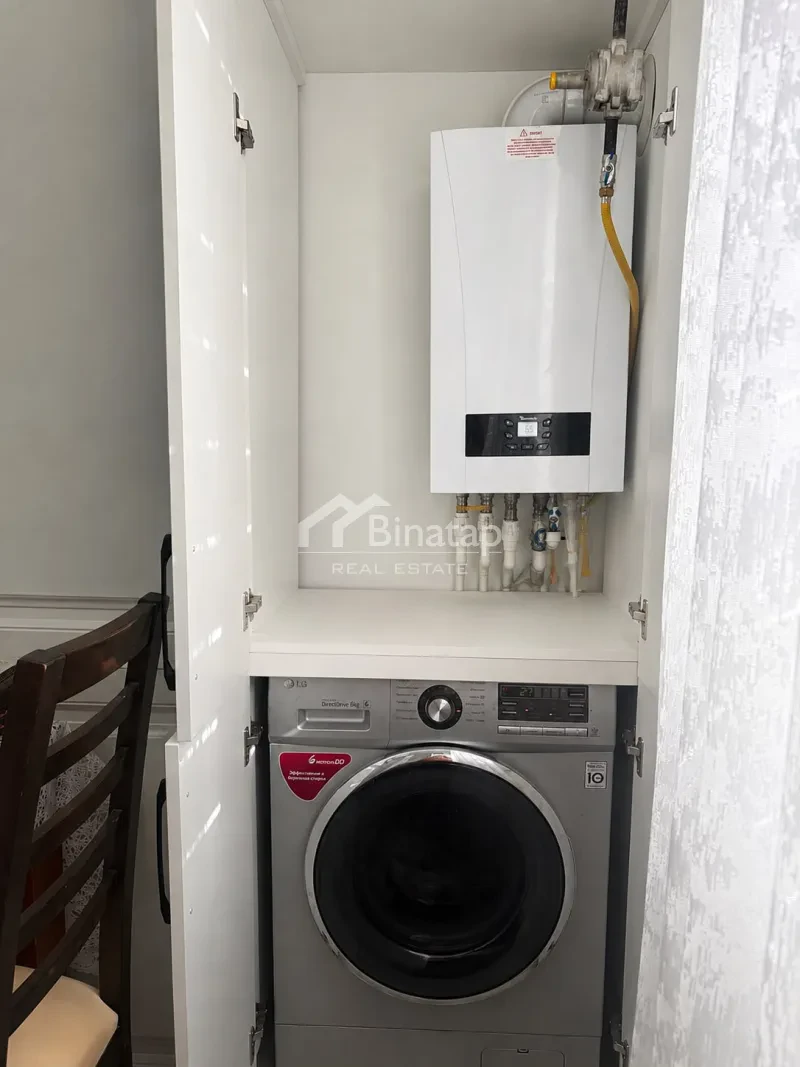 Satılır 3 otaqlı köhnə tikili 100 m², Xalqlar Dostluğu m. — şəkil 9
