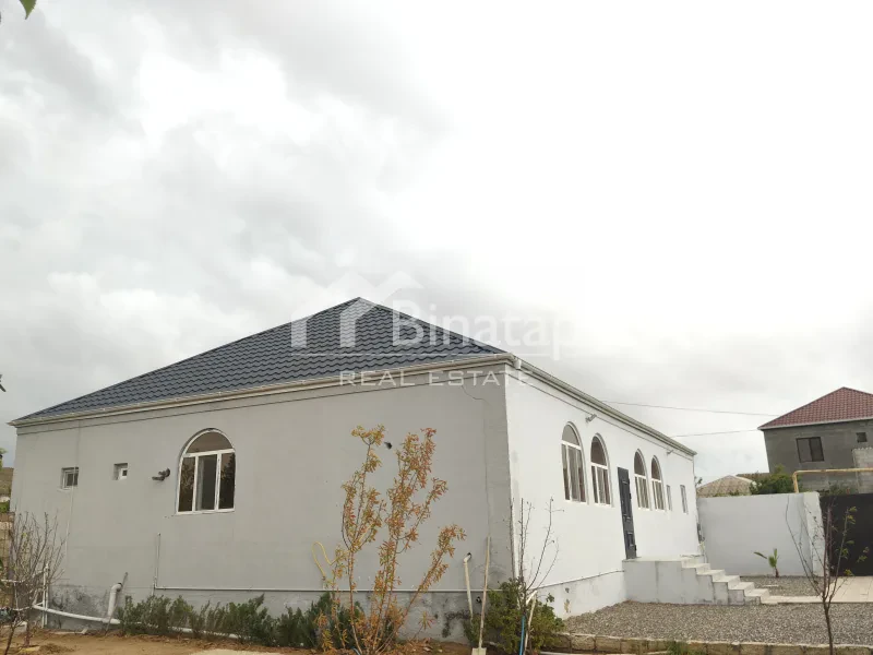 Satılır 5 otaqlı həyət evi / bağ evi 140 m², Zirə qəs.