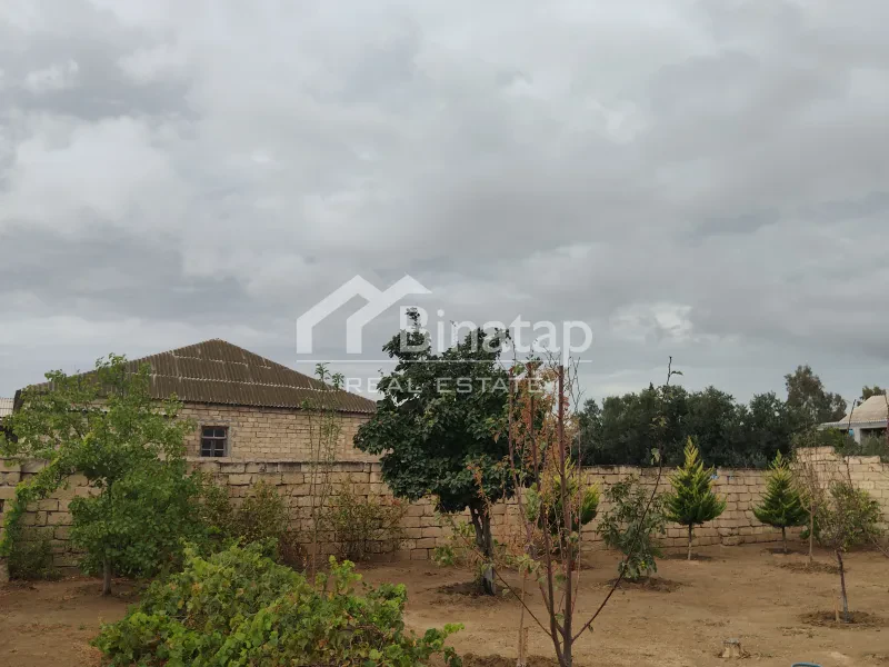 Satılır 5 otaqlı həyət evi / bağ evi 140 m², Zirə qəs. — şəkil 2