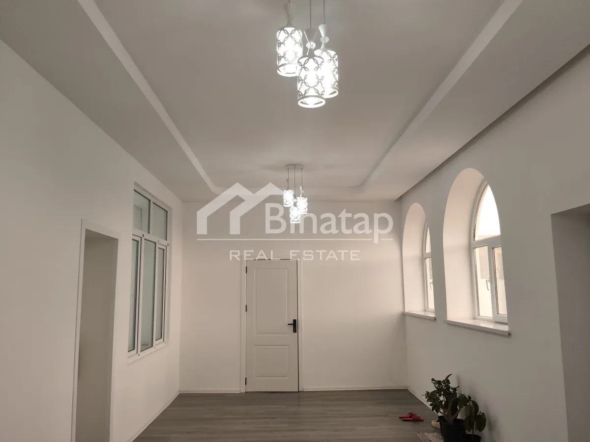 Satılır 5 otaqlı həyət evi / bağ evi 140 m², Zirə qəs. — şəkil 14