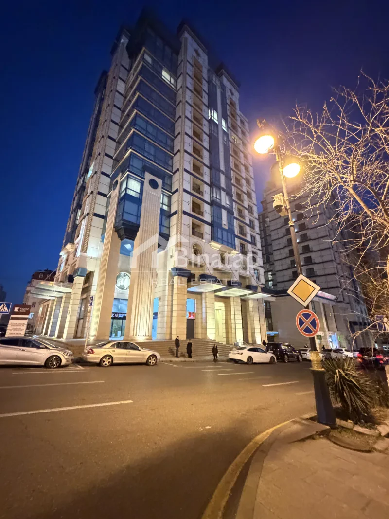 Satılır 4 otaqlı yeni tikili 284 m², 28 May m.