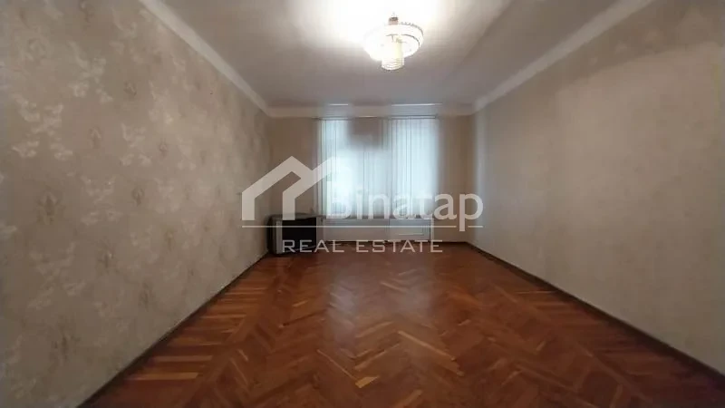 Satılır 3 otaqlı köhnə tikili 75 m², Elmlər Akademiyası m. — şəkil 5