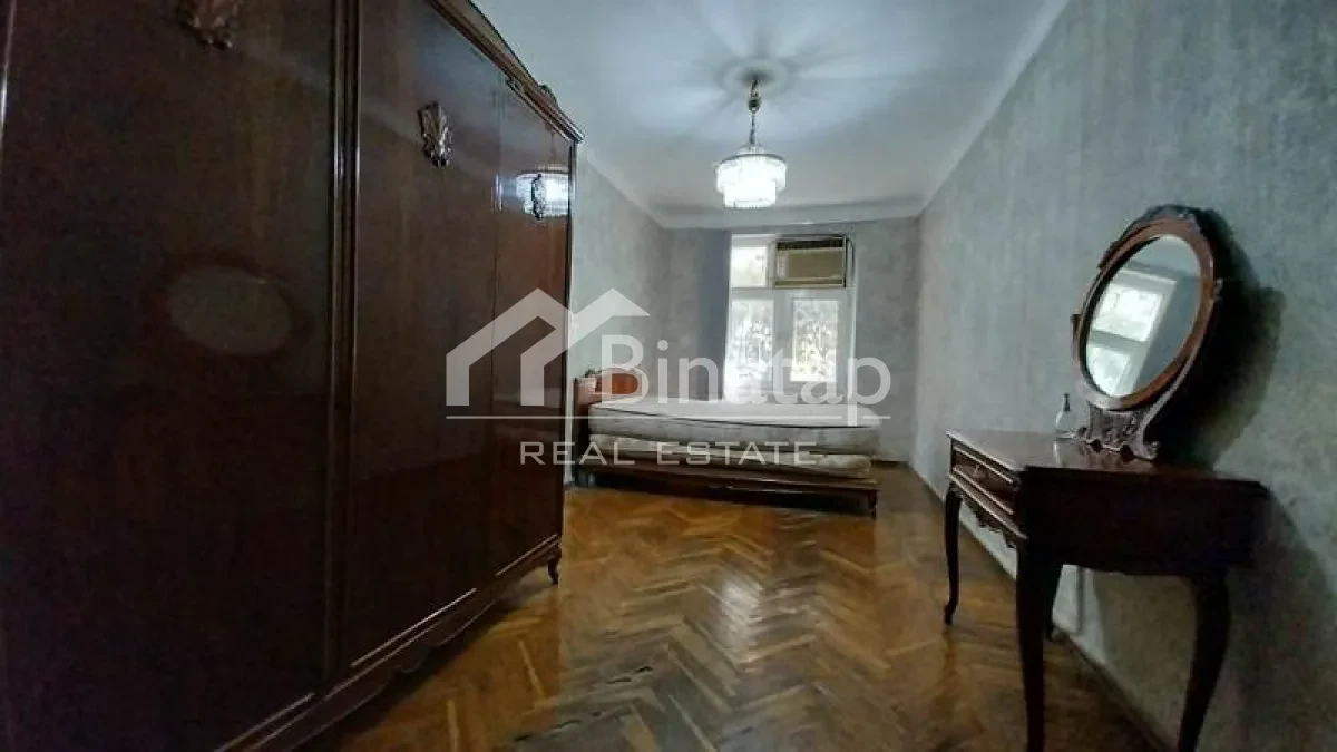 Satılır 3 otaqlı köhnə tikili 75 m², Elmlər Akademiyası m. — şəkil 7