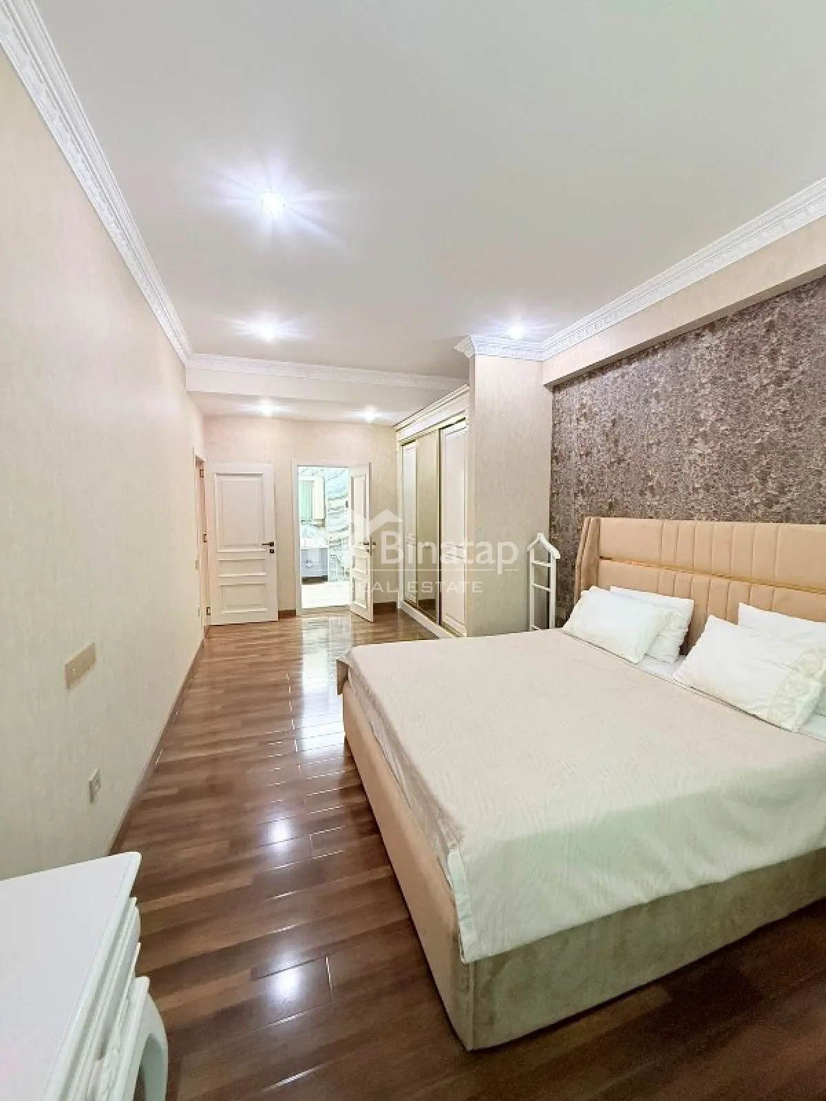Продаётся 3-комн. новостройка 137 м², м. 8 Ноября — фото 5