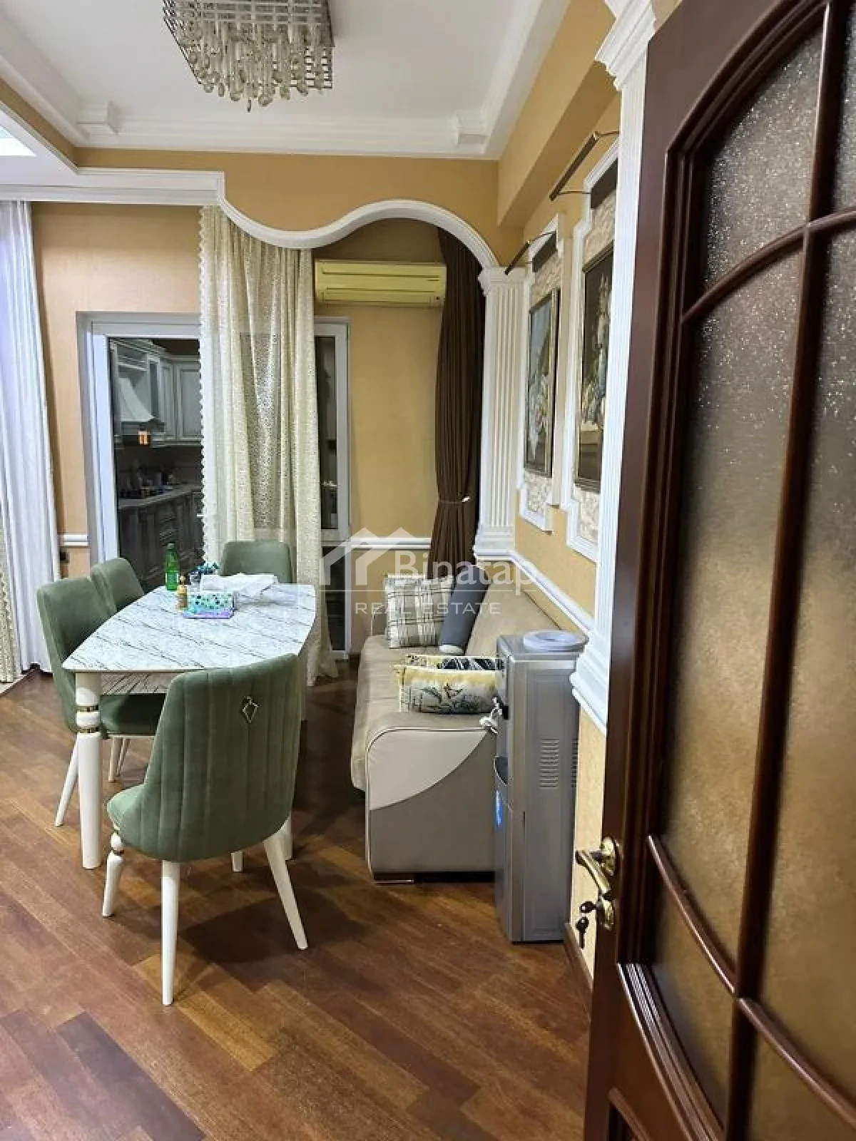 Satılır 5+ otaqlı yeni tikili 250 m², 28 May m. — şəkil 14