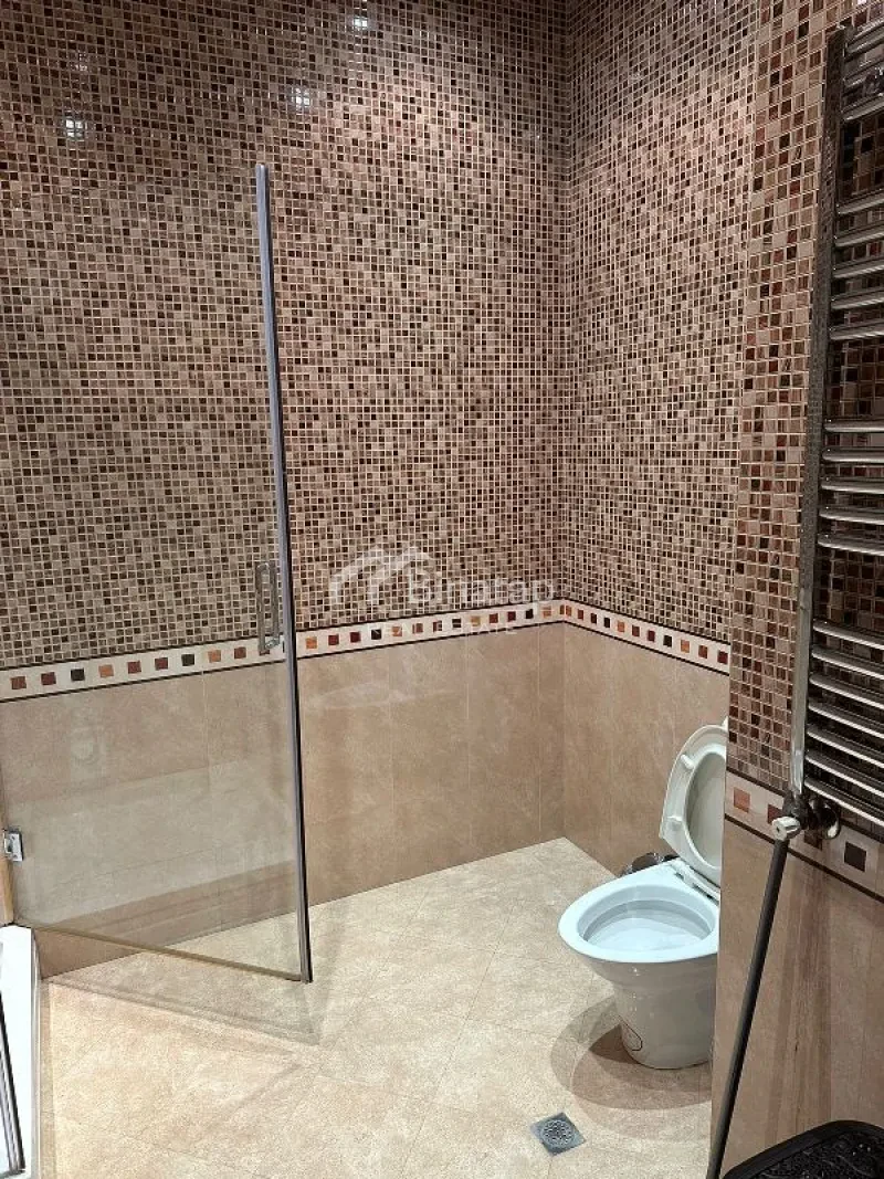 Satılır 5+ otaqlı yeni tikili 250 m², 28 May m. — şəkil 18