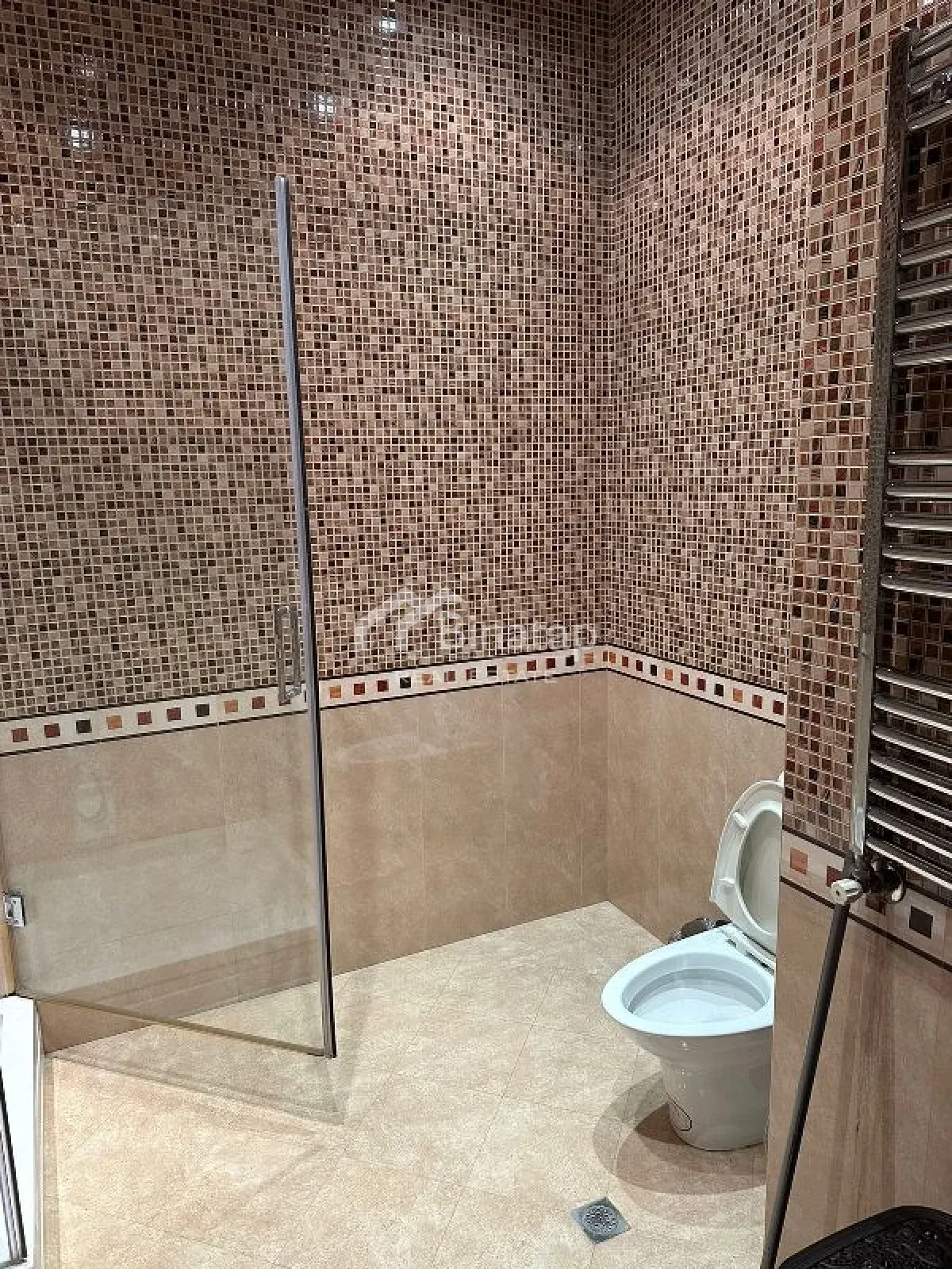 Satılır 5+ otaqlı yeni tikili 250 m², 28 May m. — şəkil 18
