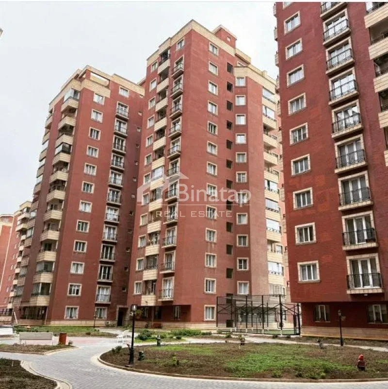 Satılır 5+ otaqlı yeni tikili 250 m², 28 May m.