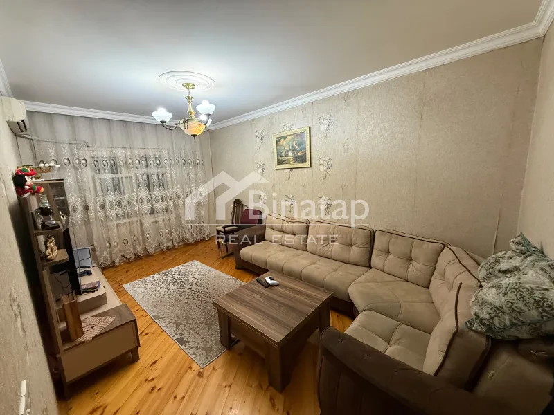 Satılır 3 otaqlı köhnə tikili 80 m², Xalqlar Dostluğu m.