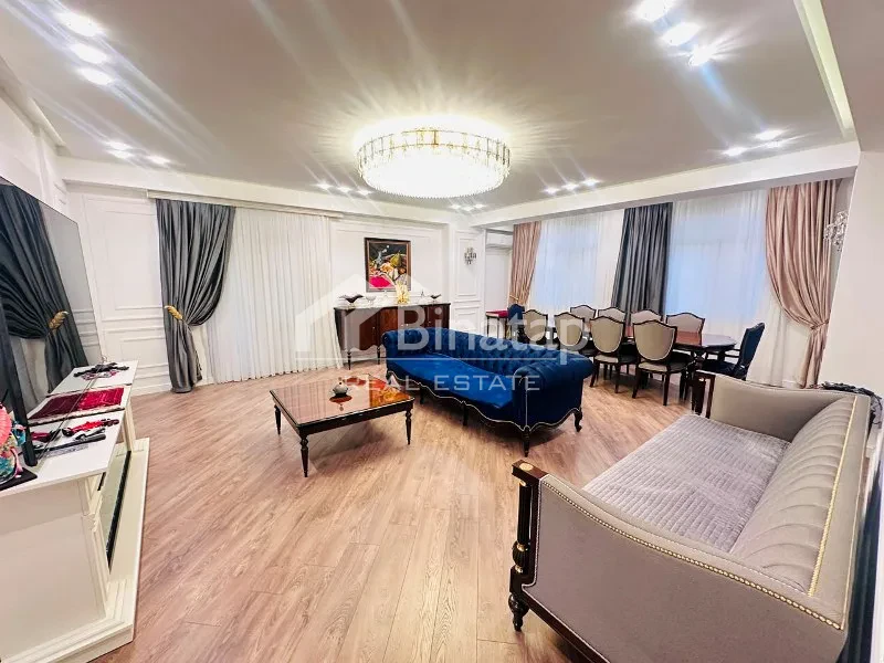 Satılır 4 otaqlı yeni tikili 210 m², Xətai m.