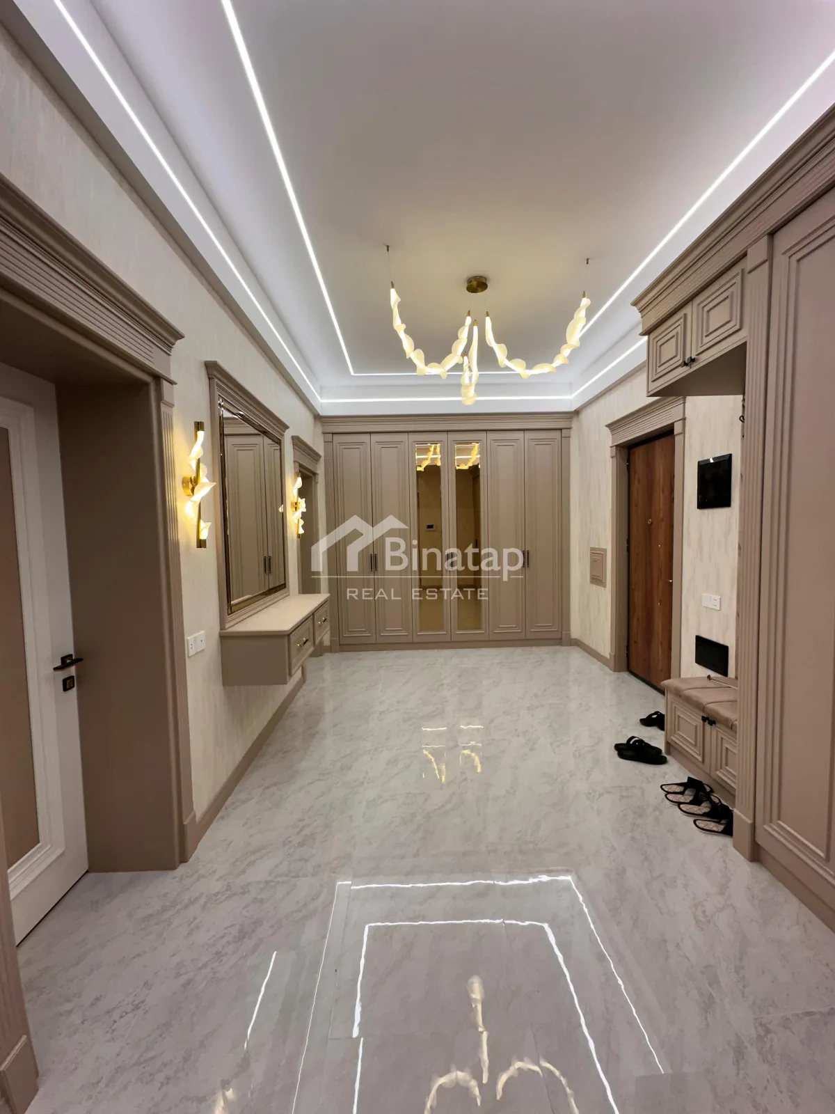 Satılır 4 otaqlı yeni tikili 195 m², 28 May m. — şəkil 4