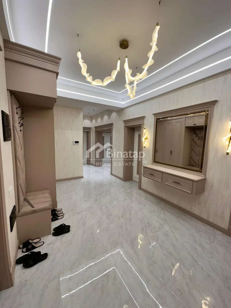 Satılır 4 otaqlı yeni tikili 195 m², 28 May m. — şəkil 9
