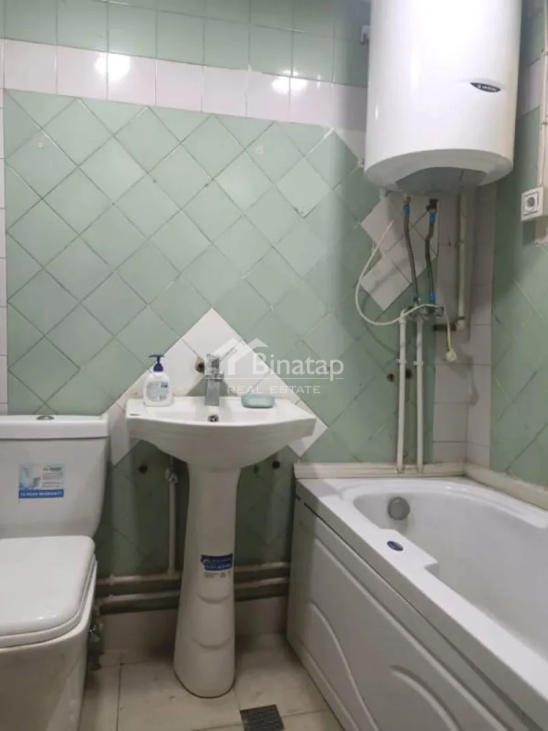 Satılır 1 otaqlı köhnə tikili 30 m², İnşaatçılar m. — şəkil 7