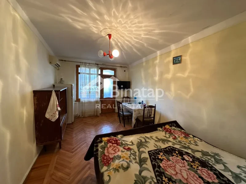 Satılır 2 otaqlı köhnə tikili 30 m², Neftçilər m.