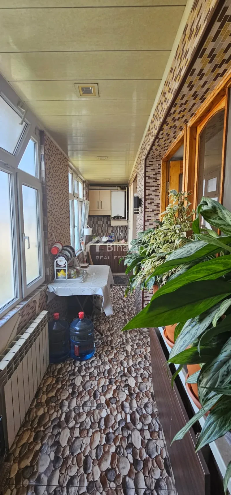 Satılır 3 otaqlı köhnə tikili 76 m², Neftçilər m.