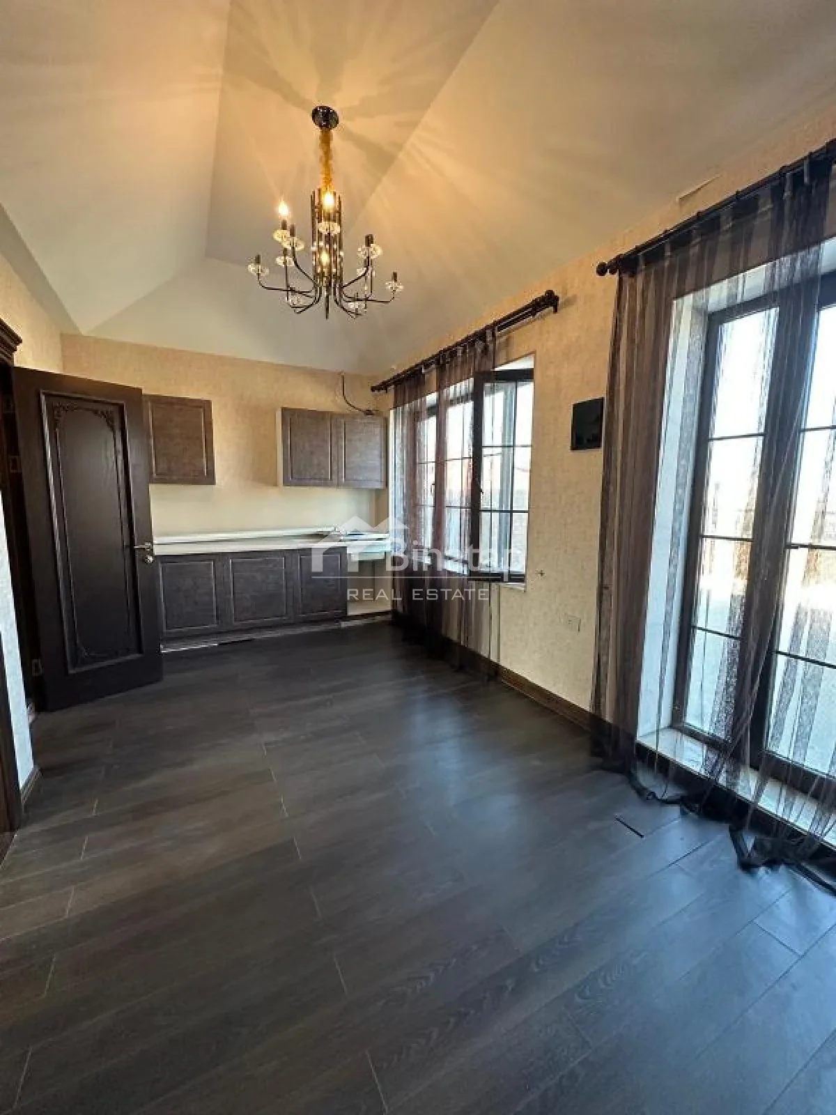 Satılır 5+ otaqlı həyət evi / bağ evi 560 m², Badamdar qəs. — şəkil 11