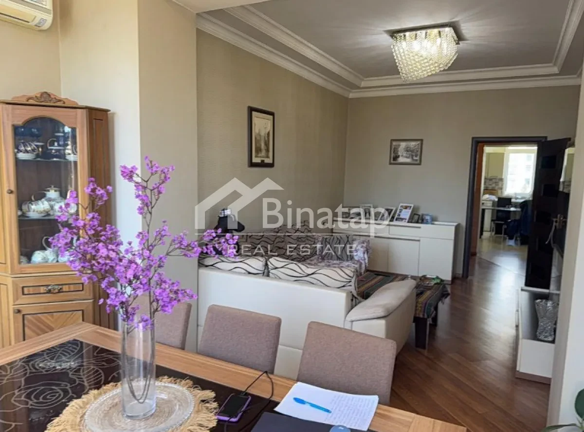 Satılır 3 otaqlı köhnə tikili 85 m², 28 May m. — şəkil 3