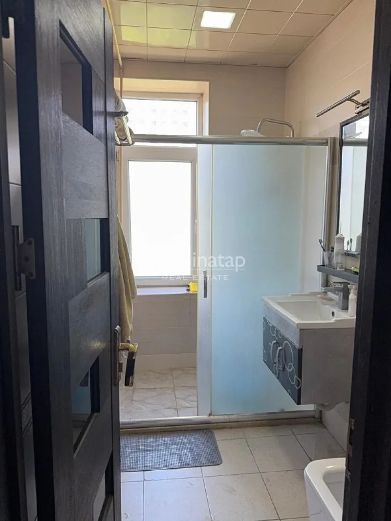 Satılır 3 otaqlı köhnə tikili 85 m², 28 May m. — şəkil 16