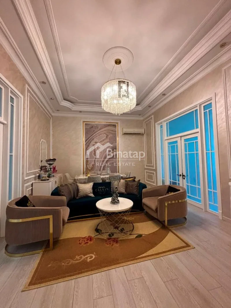 Satılır 3 otaqlı köhnə tikili 120 m², Sahil m.