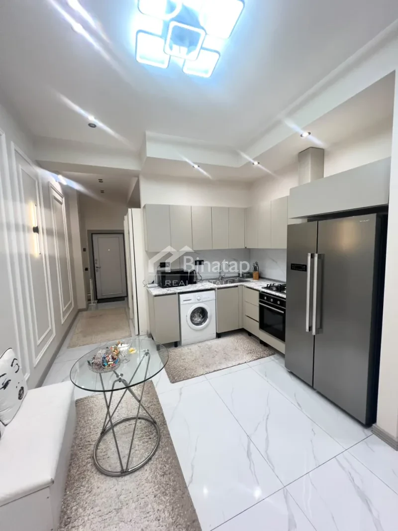 Satılır 2 otaqlı yeni tikili 72 m², İnşaatçılar m.