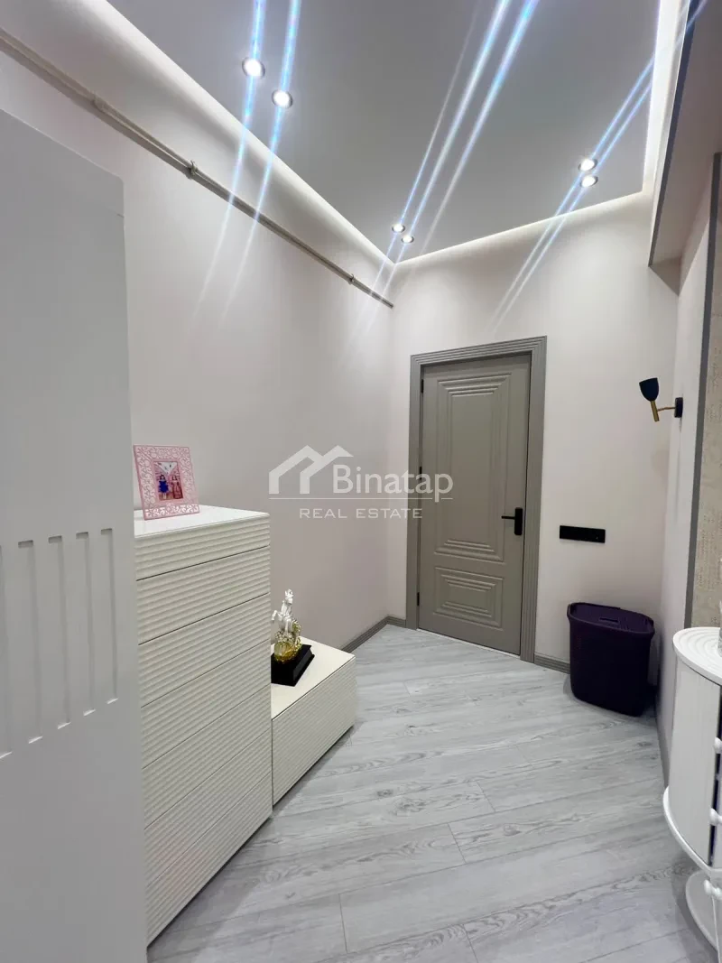 Satılır 2 otaqlı yeni tikili 72 m², İnşaatçılar m. — şəkil 14