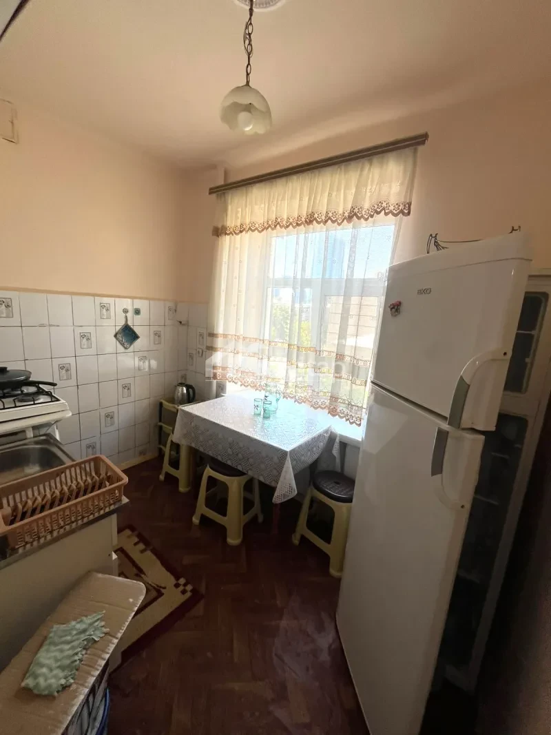 İcarəyə verilir 2 otaqlı köhnə tikili 55 m², Xətai m. — şəkil 3