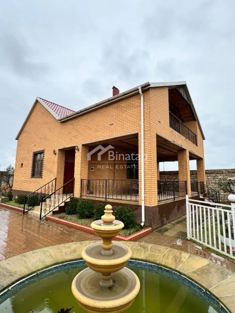 Satılır 5+ otaqlı həyət evi / bağ evi 275 m², Albalılıq qəs.